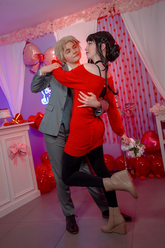 Loid Forger - Photo 3