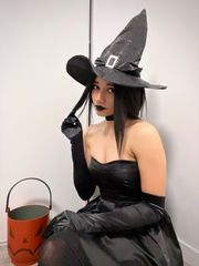 Sage Witch preview 2