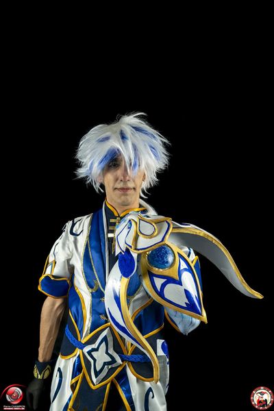 Kamui_shiro - Ezreal porcelain arm