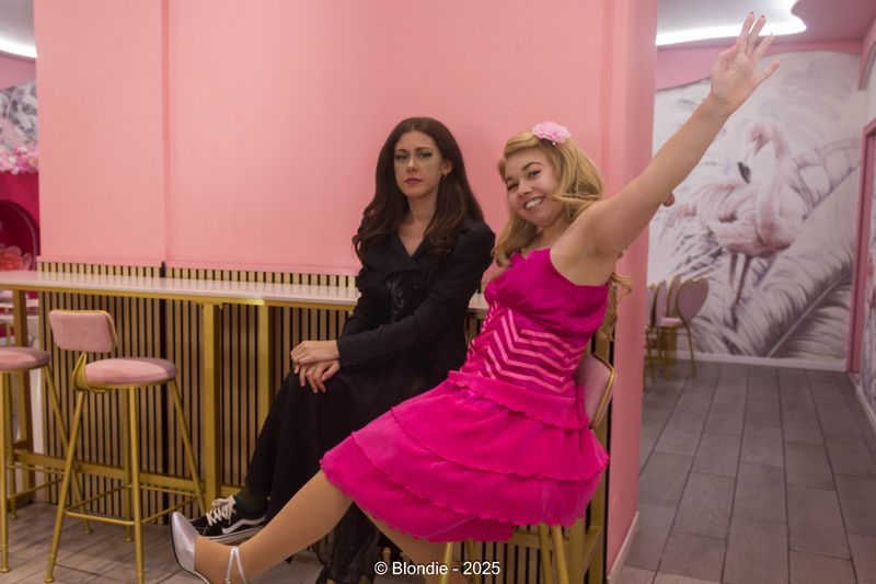 Michiru_cosplay – Elphaba & Glinda