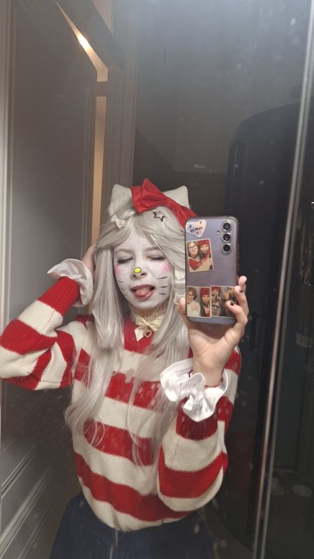 𝒊𝒔𝒐𝒍𝒚𝒏 – Hello kitty >.<