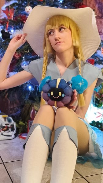 Tsutsuu - Lillie (Noël P2)