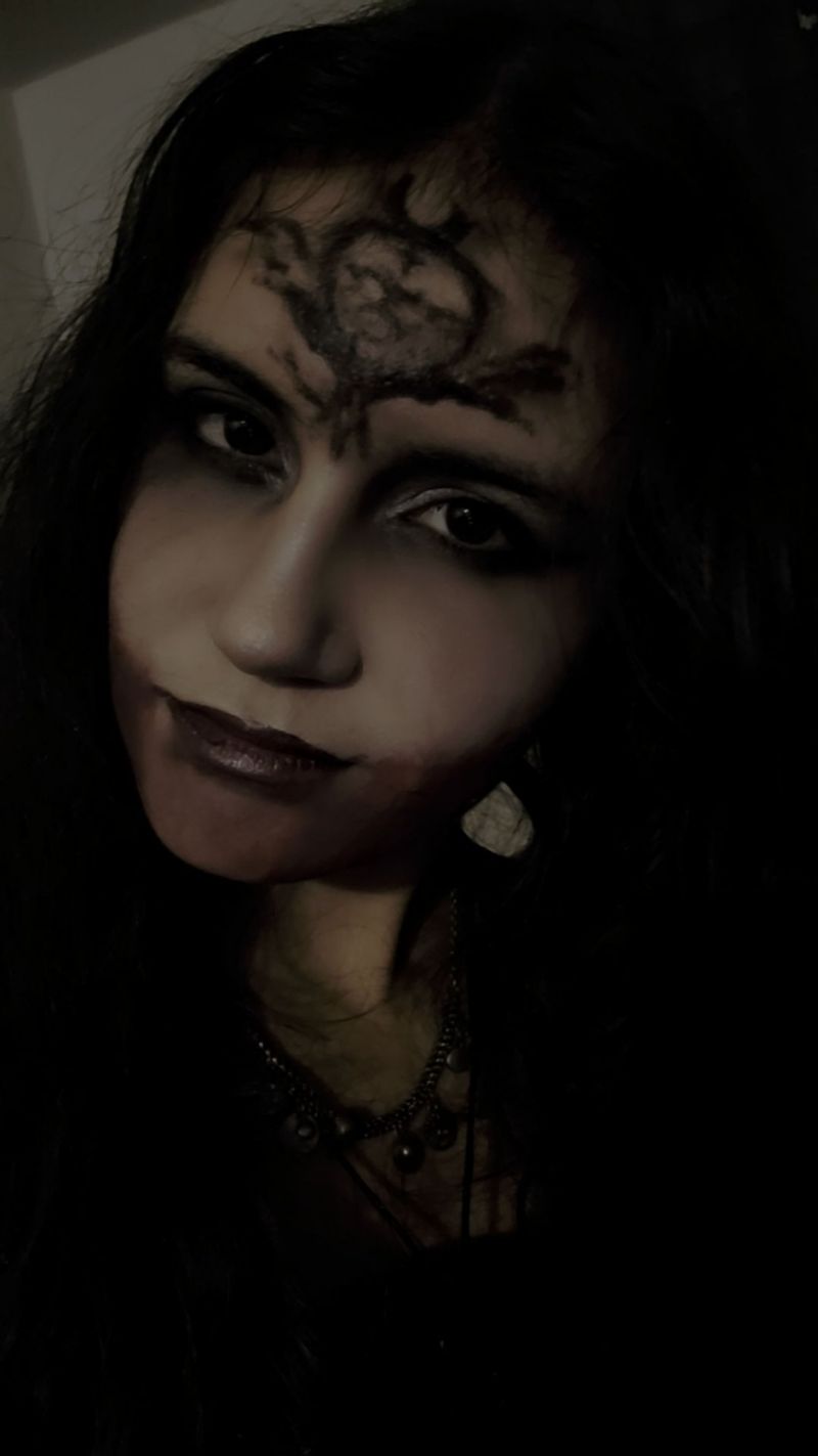 ☆cherry☆ – CassandraDimitrescu 