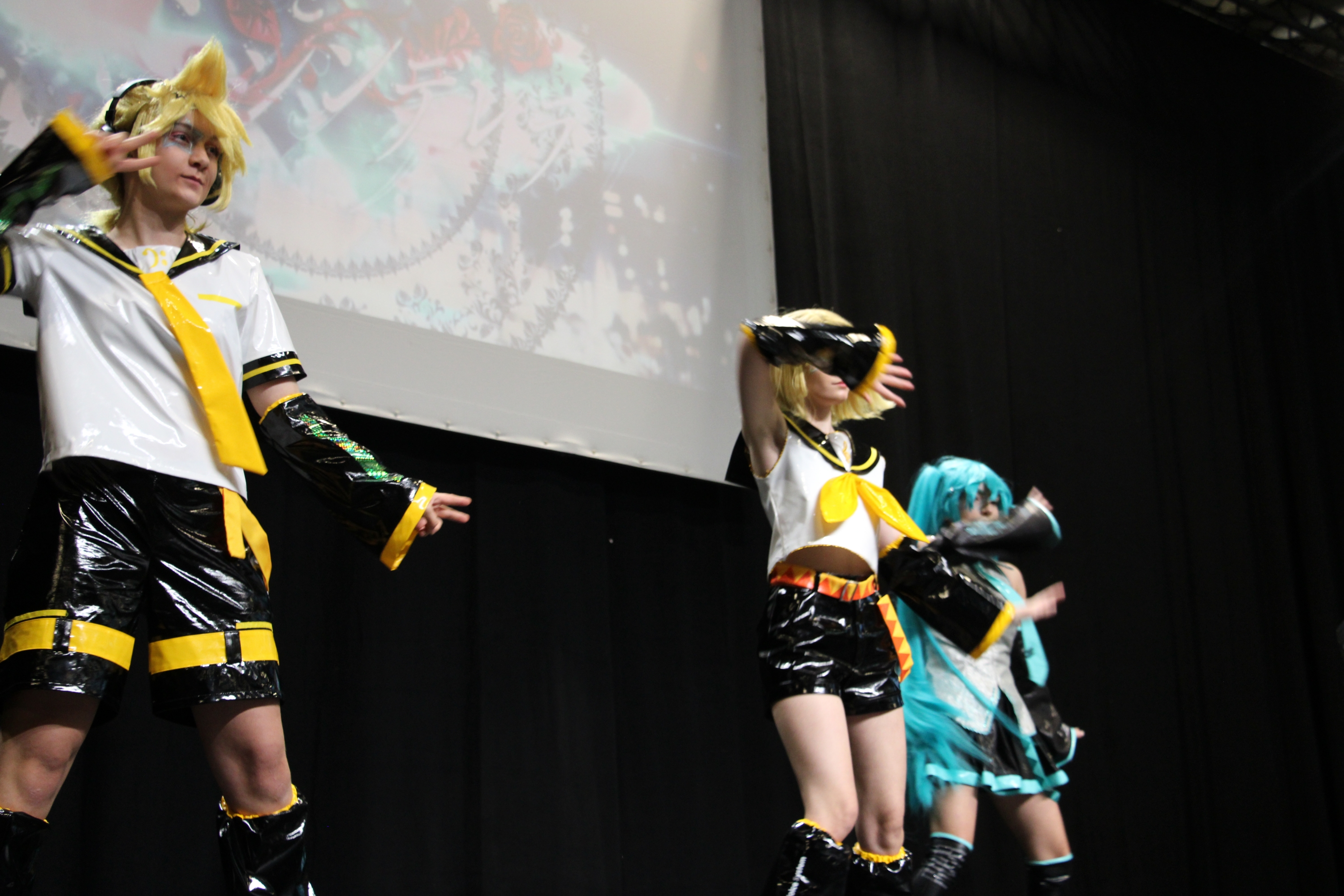 Trio Vocaloid  - Photo 4