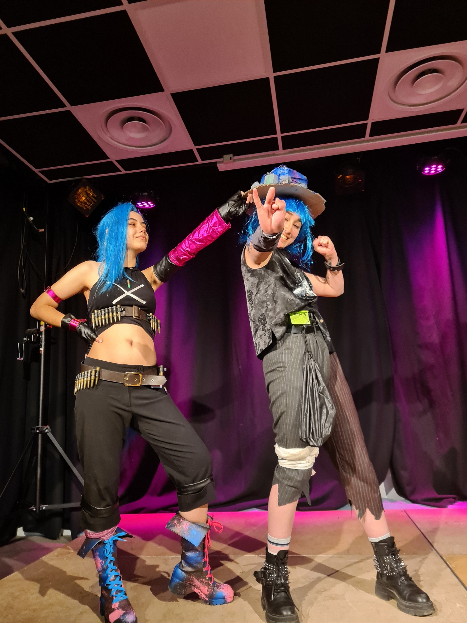 Jinx, photo 25