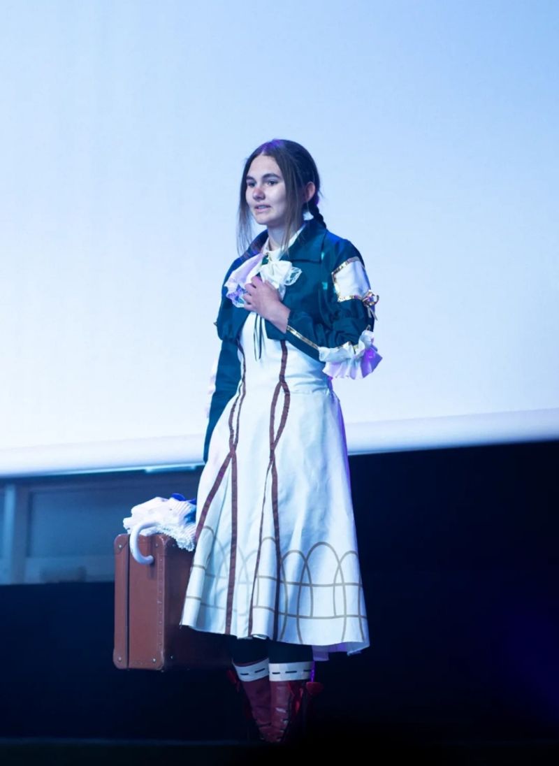 Quelquun – Violet Evergarden 