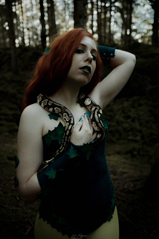 Poison Ivy - Photo 3