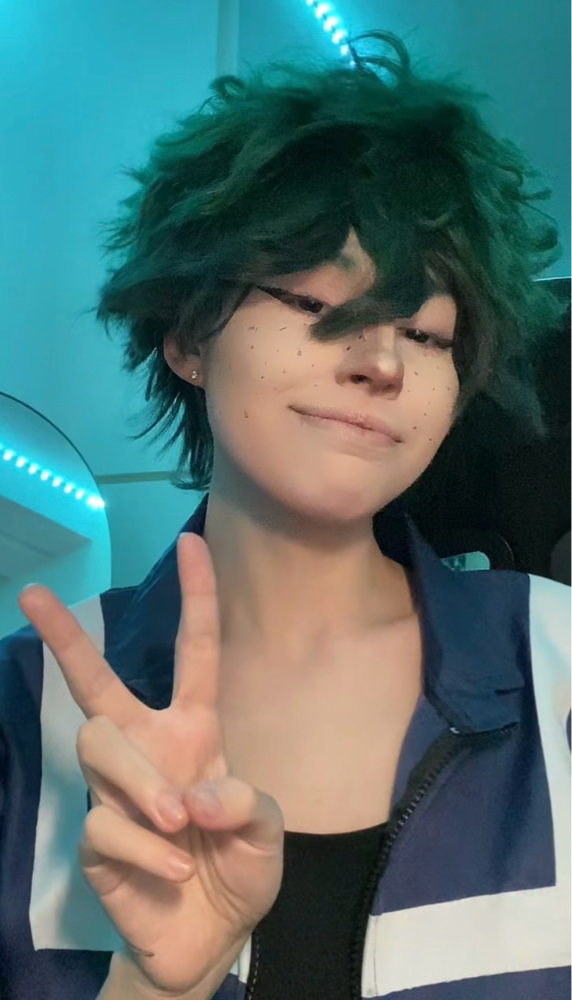 Izuku Midorya - Photo 2