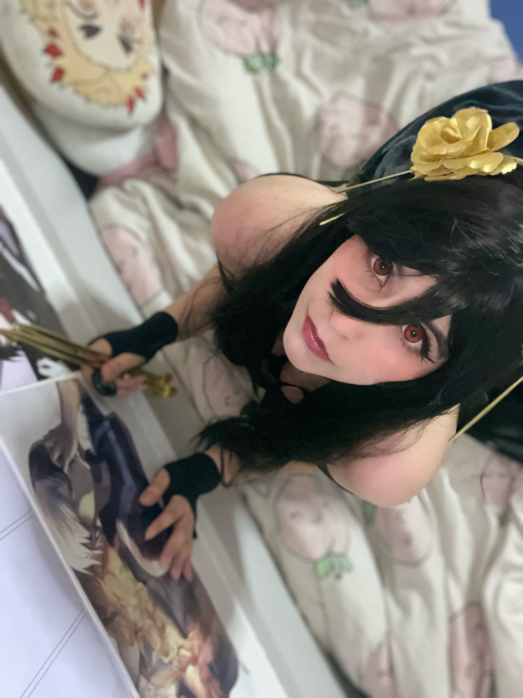 Yor Forger - Photo 38