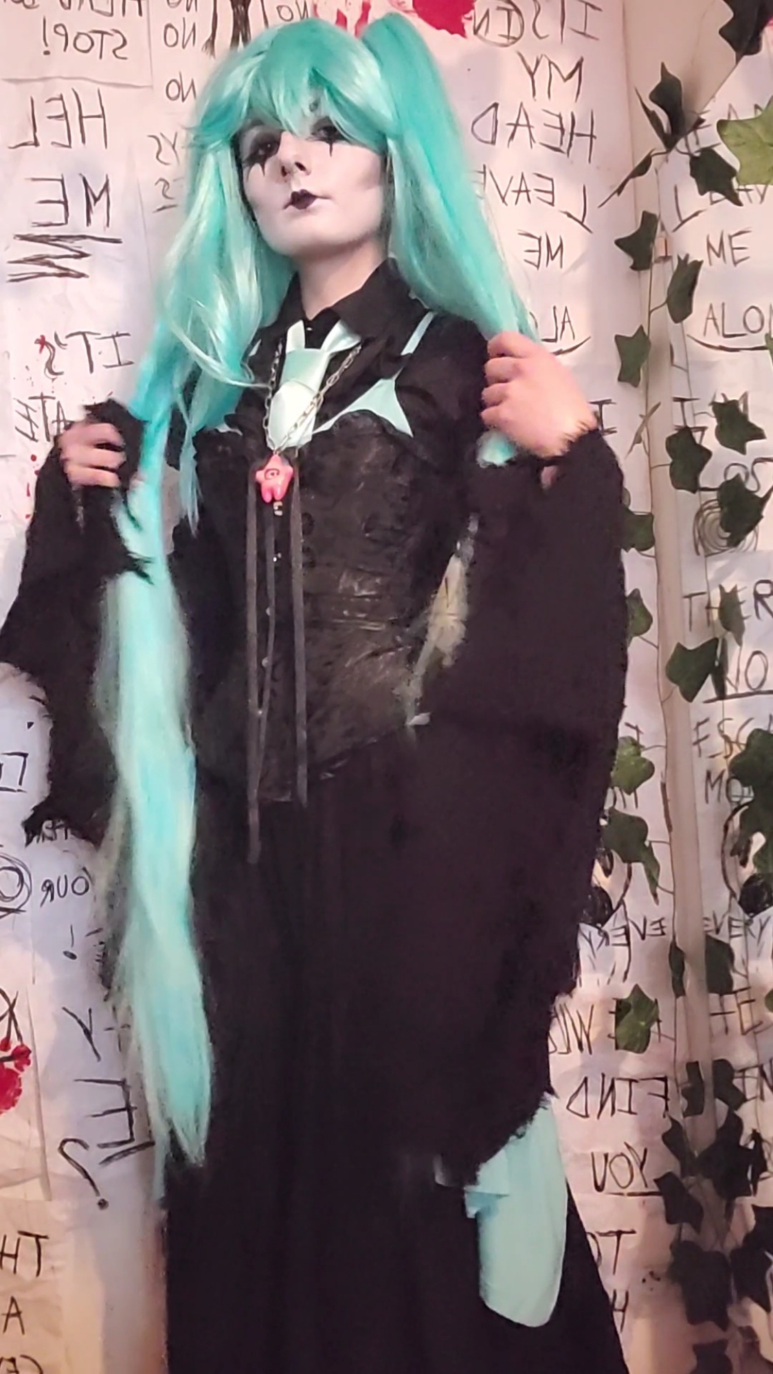 Goth Hatsune Miku  - Photo 1