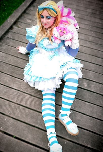Gwen - Alice in wonderland 