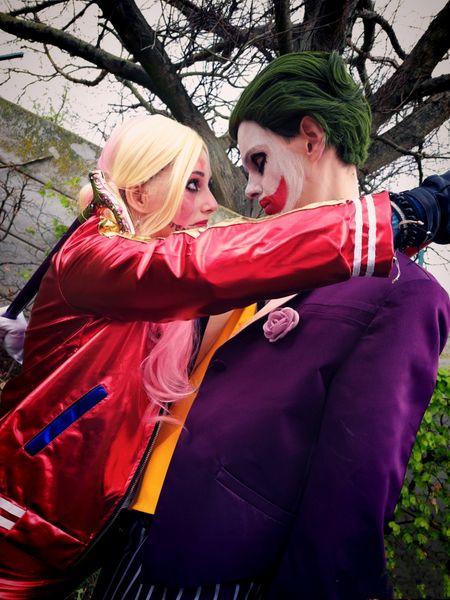 Gwen - Harley and joker 