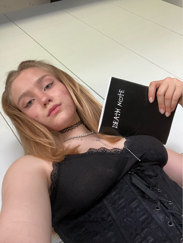 Misaaaa 🪦👻 - Photo 4