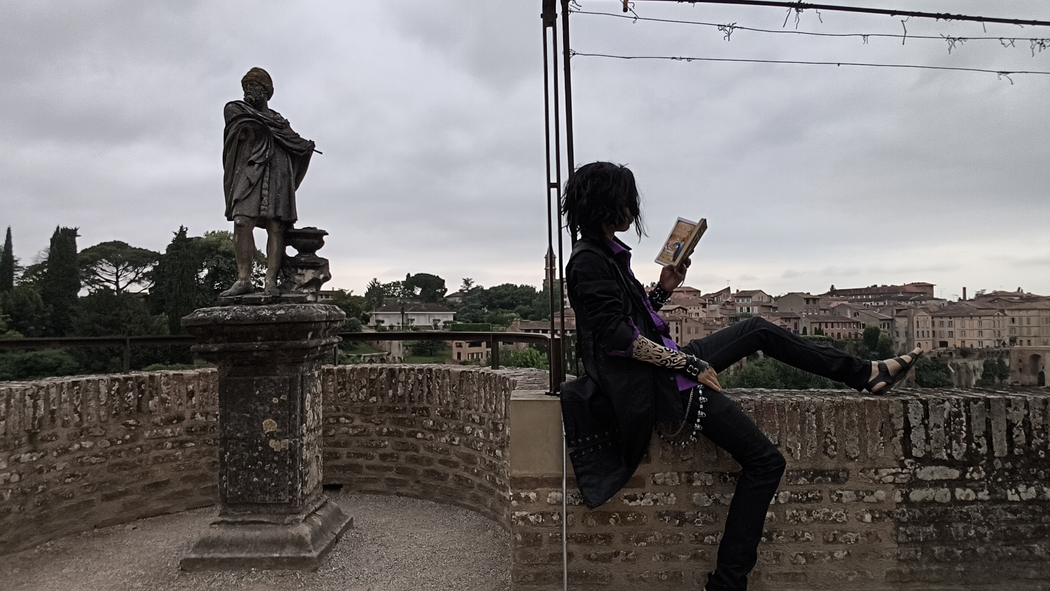 V — photo 13