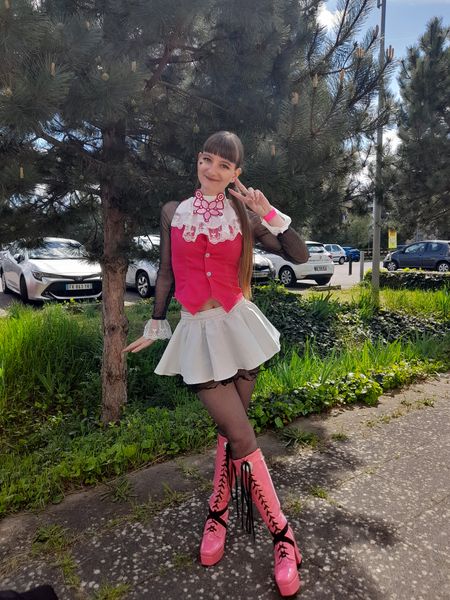 .lazari. - Draculaura