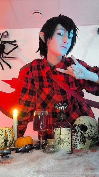 Unicycle_universe - Marshall Lee