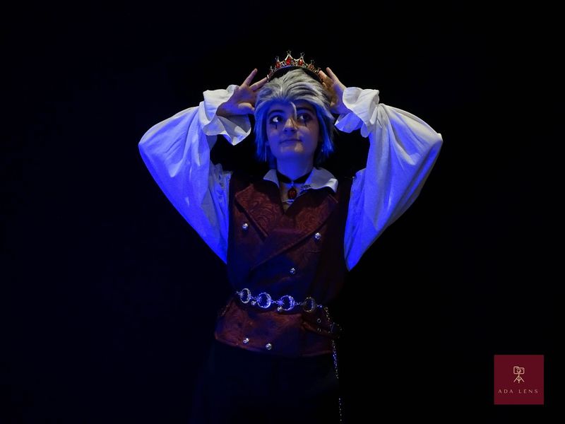 Haku.cosplay - Stolas (human)