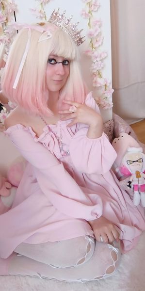 Olynya_.cos💮 - Pe4r1's day🦑👑