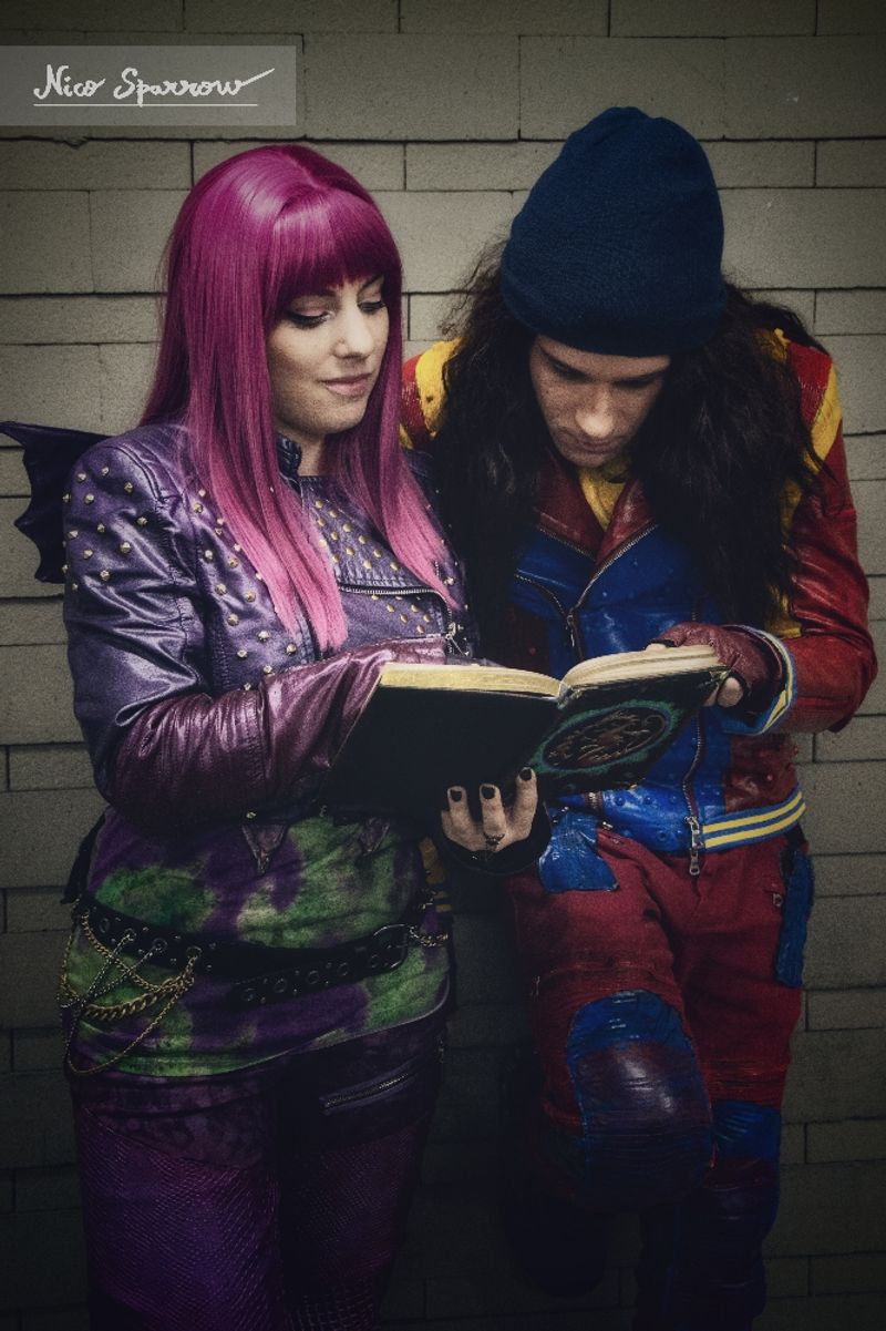 Kogenta_cosplay – Mal & Jay