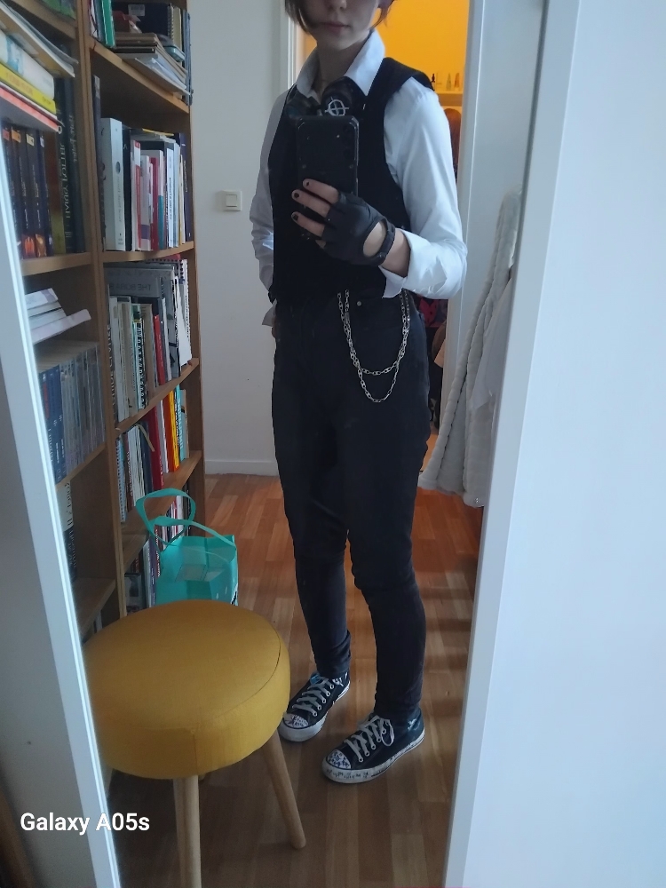 OC Lucia Woods - Photo 19