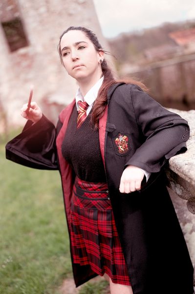 Louvea_cosplay - Gryffondor Student