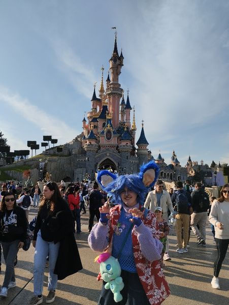 Une_fan_de_fnaf02 - Stitch  Disneyland P