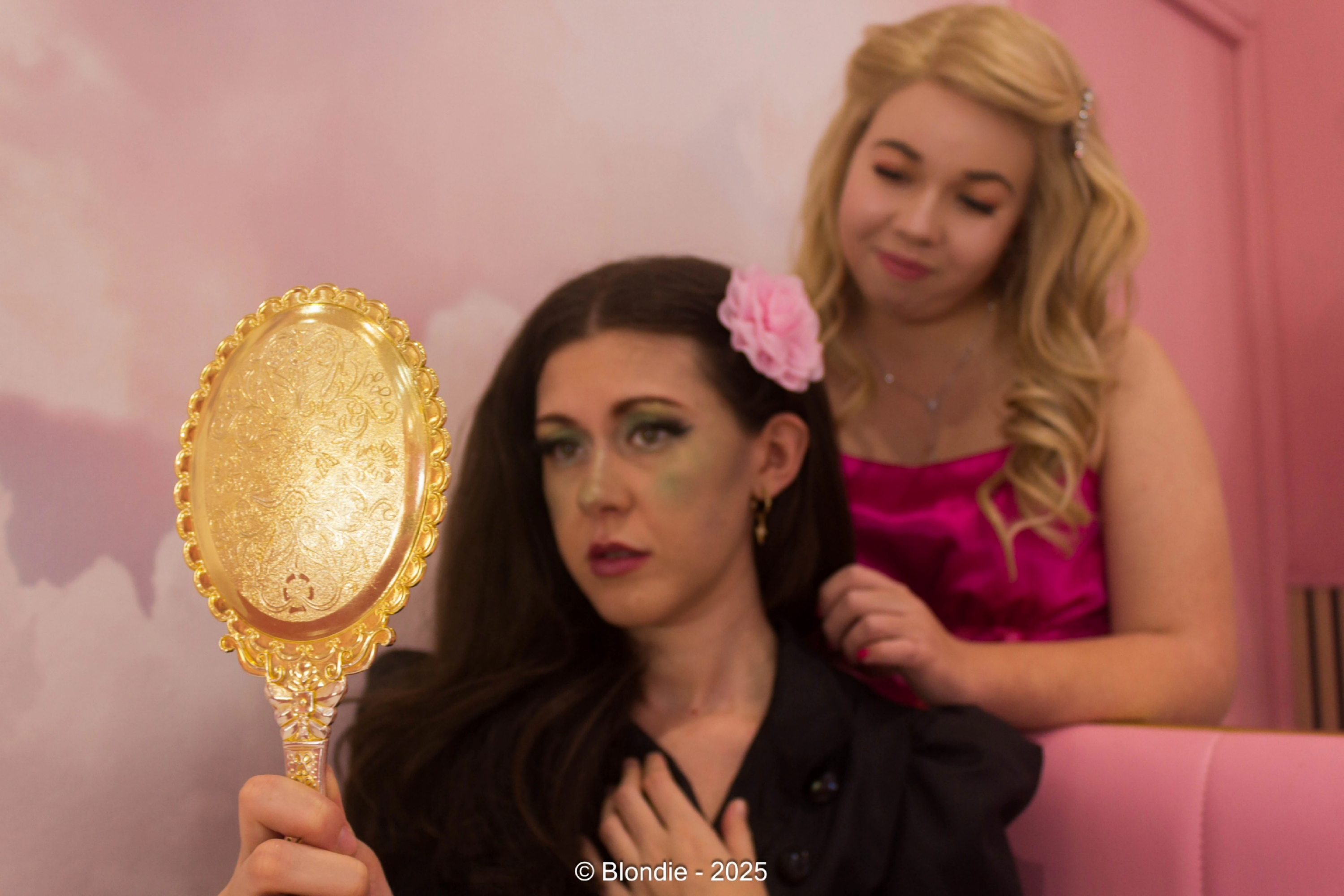 Elphaba & Glinda - Photo 9