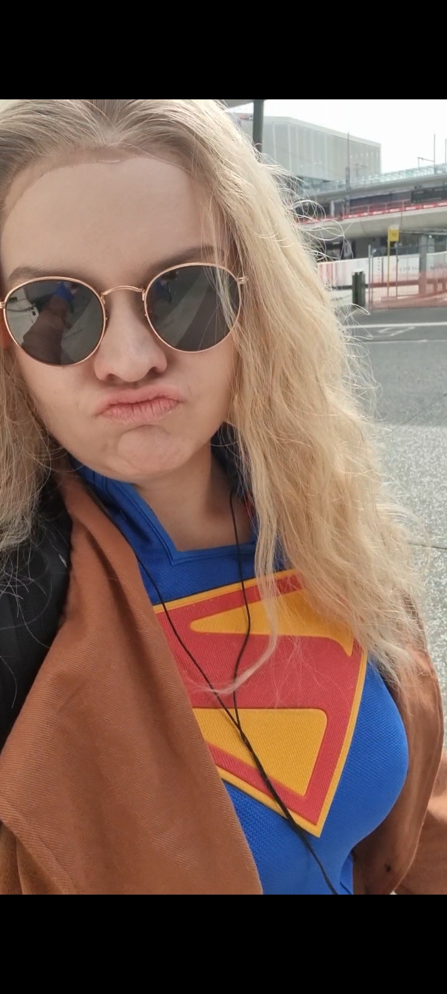 Supergirl conv — photo 6