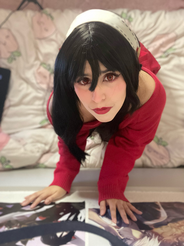 Yor Forger - Photo 37