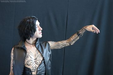 V Devil My Cry 5 preview 3