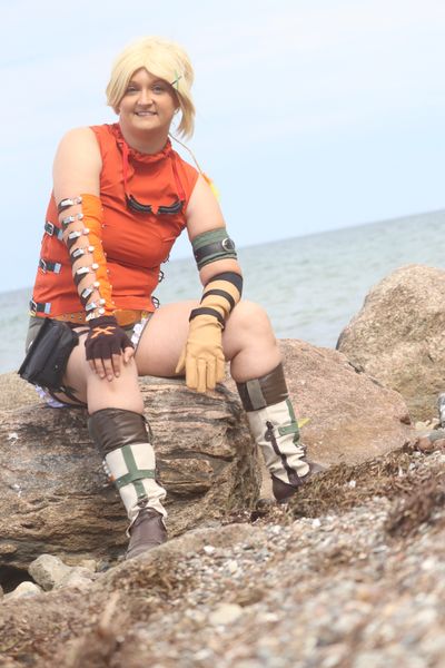 Amy-sama - Rikku mit Yuna&Lulu