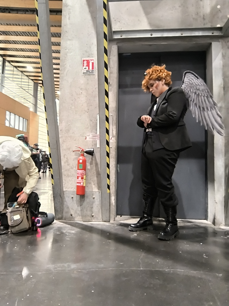Waiting — photo 10