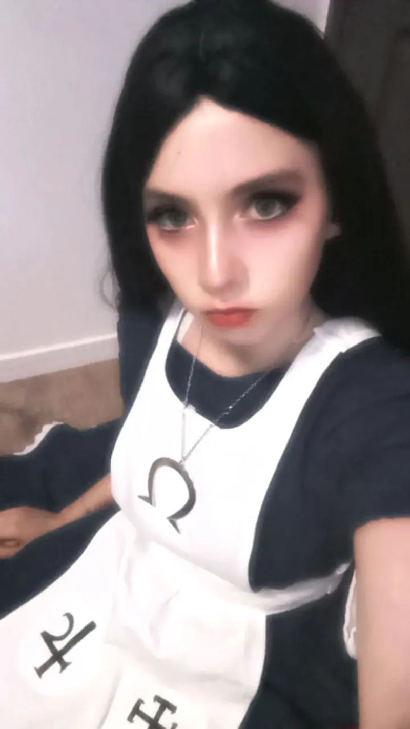 ⁓•⋆sunnyyy⋆•⁓ – Alice