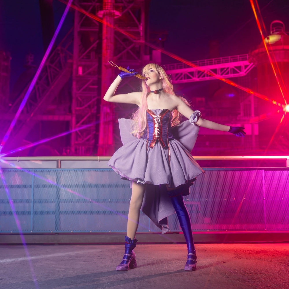 Sheryl Nome -Lion-