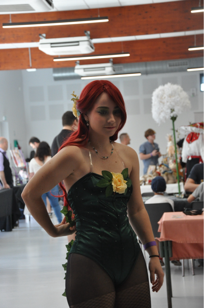 Poison Yvi - Photo 25