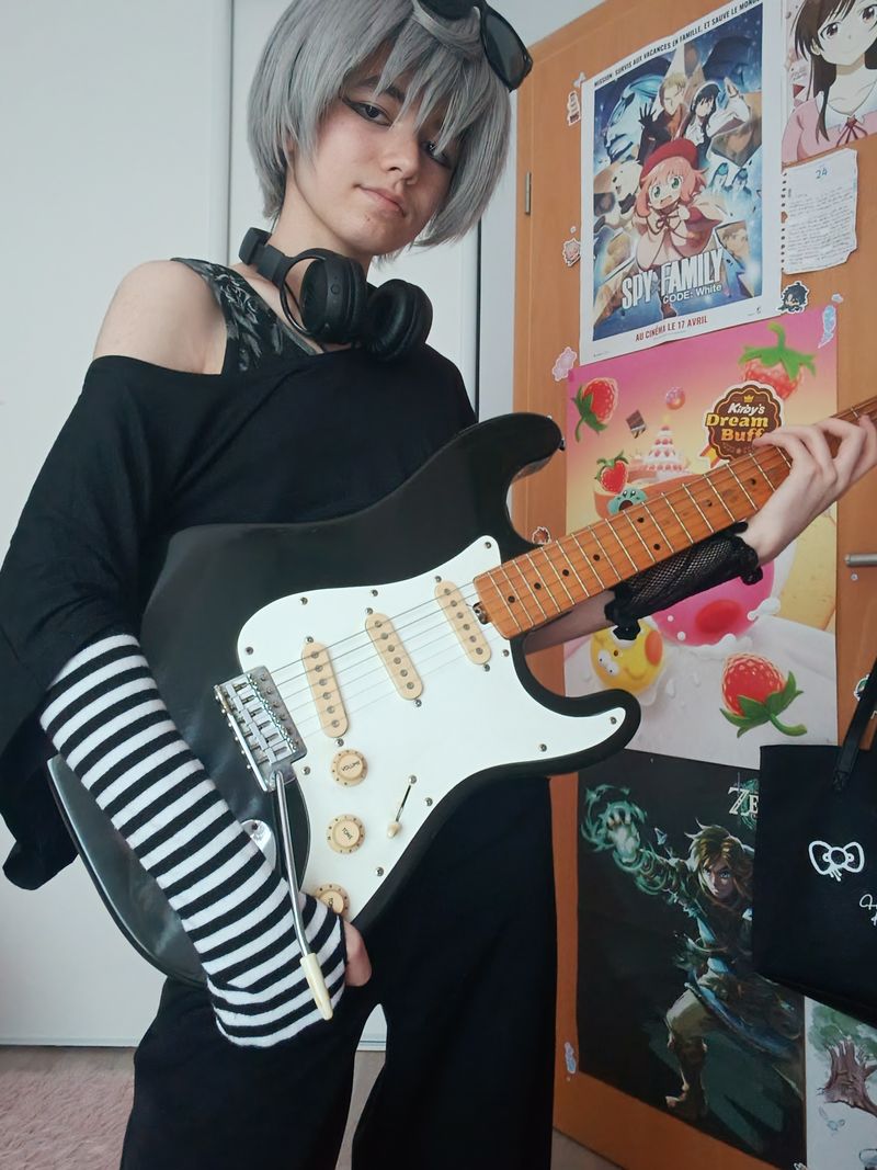 Yonacos – Till (Emo)🖤