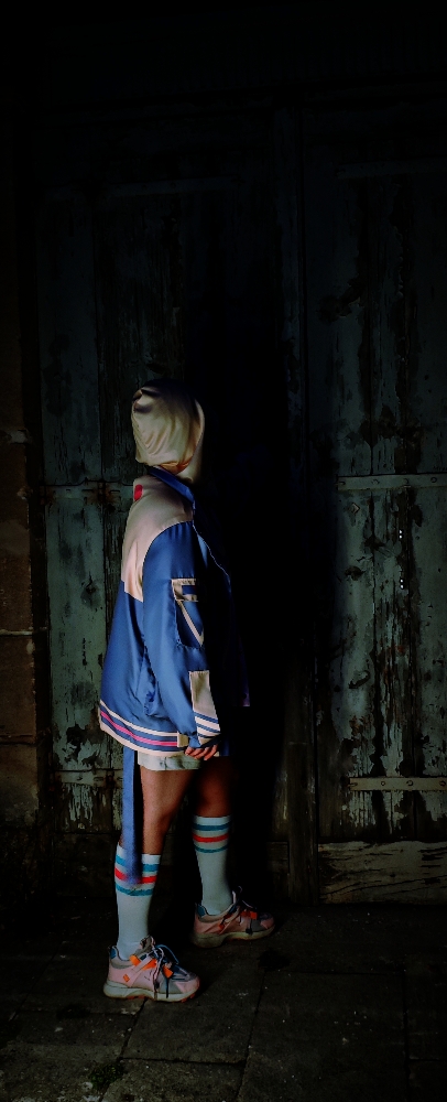 Li Tianchen at night - Photo 6