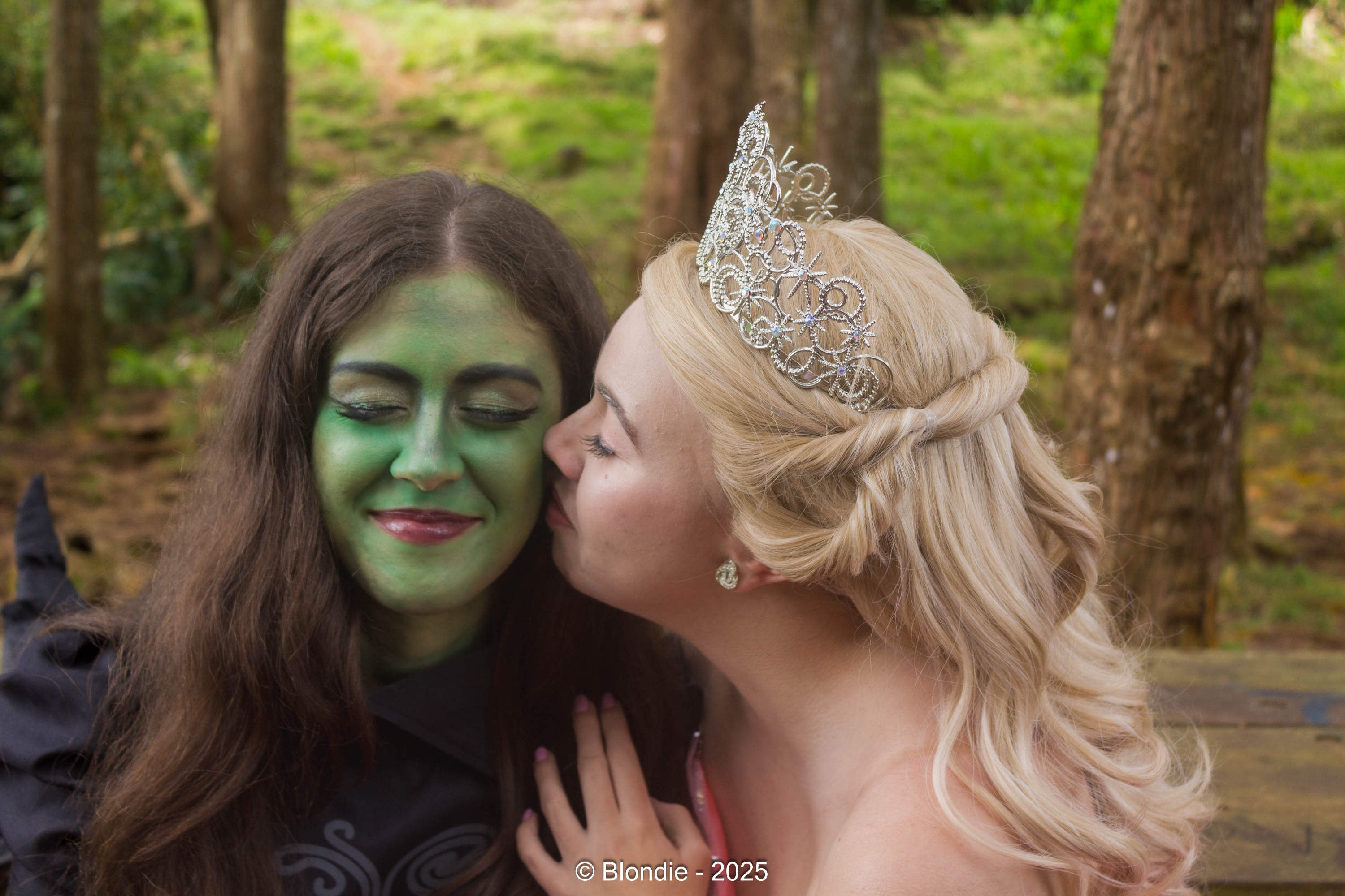 Elphaba & Glinda💚🩷 - Photo 19