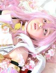 Elysia shooting solo preview 3