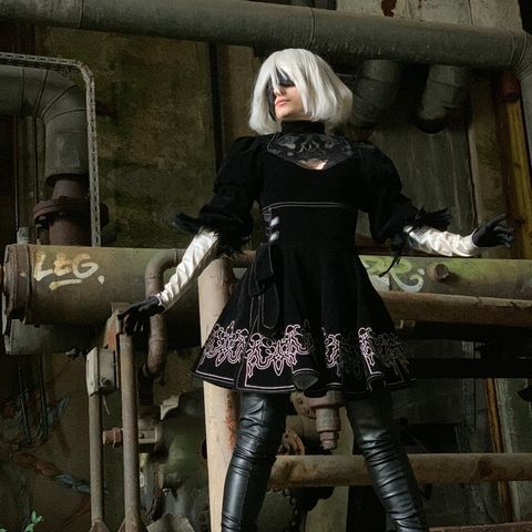 2B 🖤
