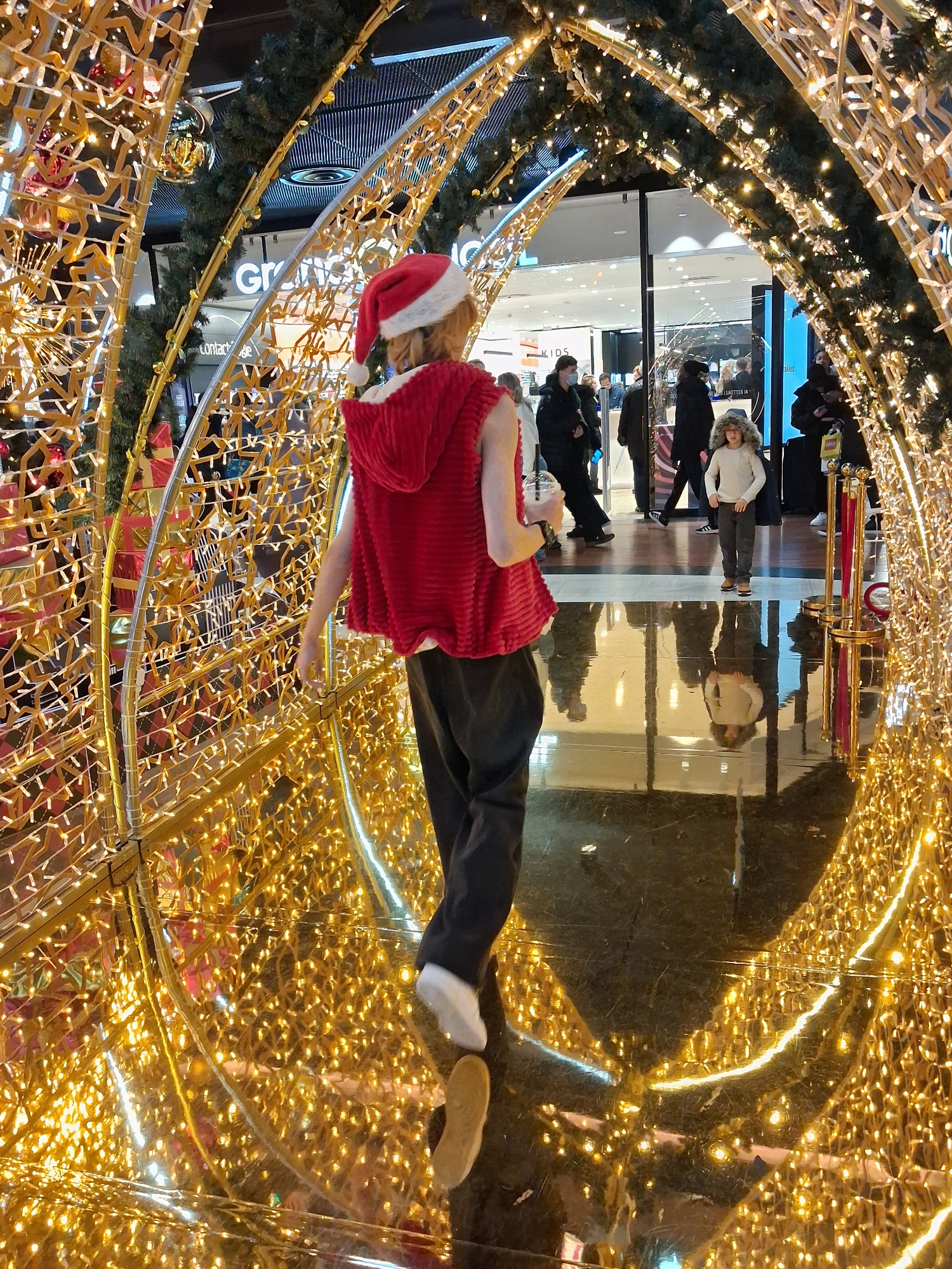 Mrs Claus — photo 8