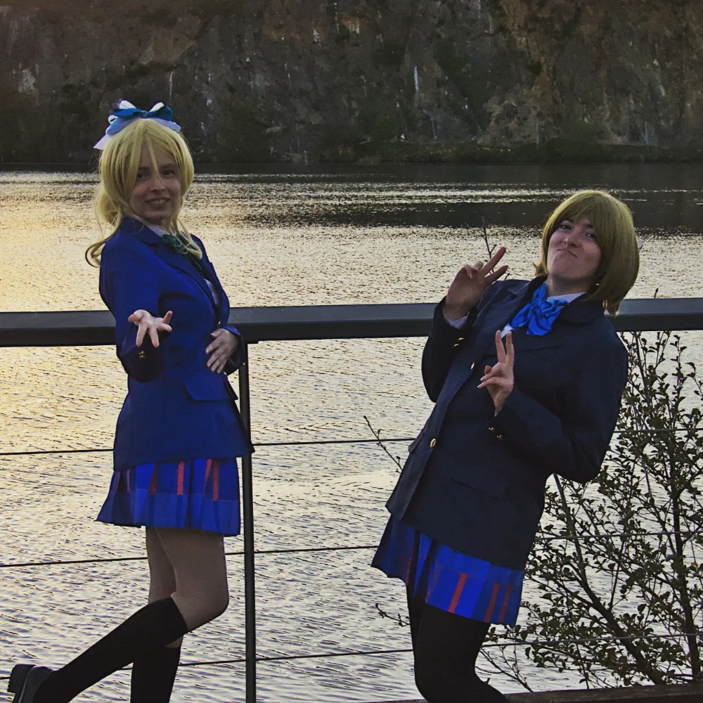 Eli Ayase - Photo 14