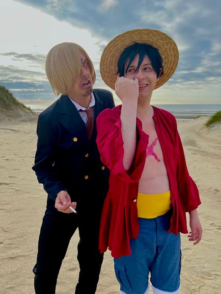 Valou_cosplay - Luffy à la plage