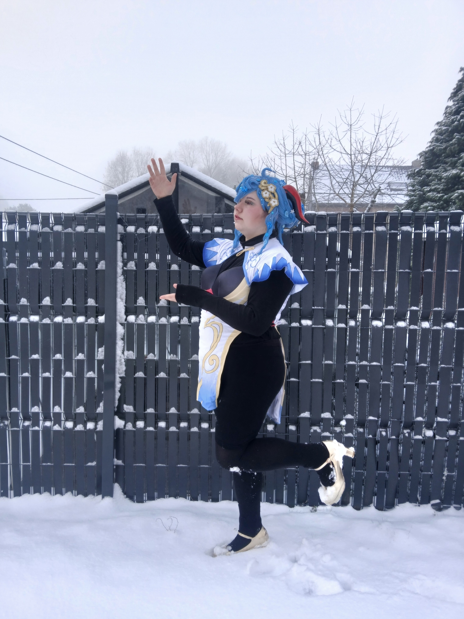 Ganyu in snow — photo 10