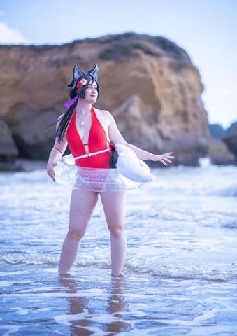 Ahri pool party 2023