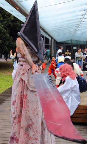 Pyramid head