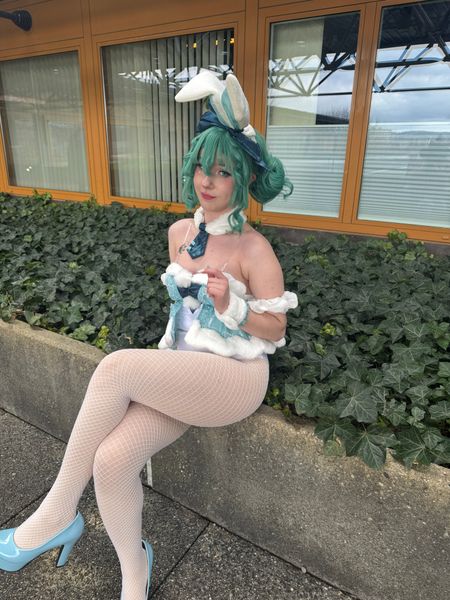 Oxyia - Miku White Rabbit