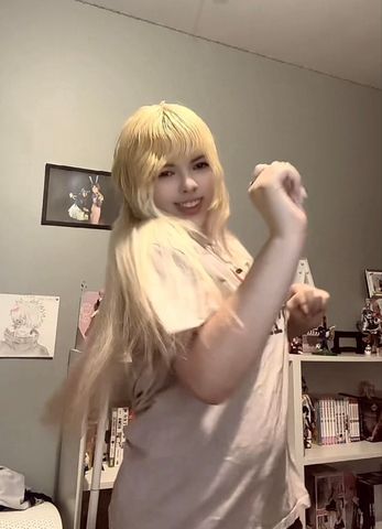 Out of cosplay!