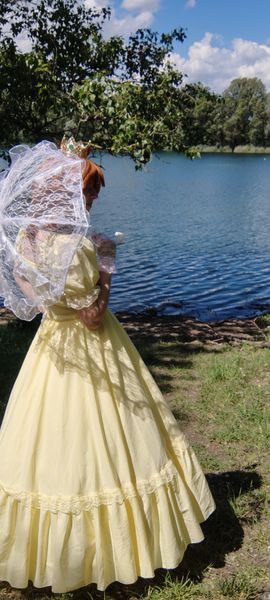 Mimikiwi.cos - Daisy