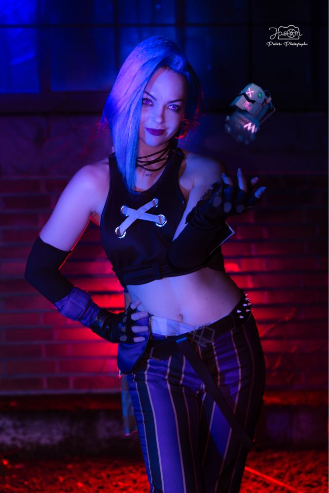 Jinx - Photo 2